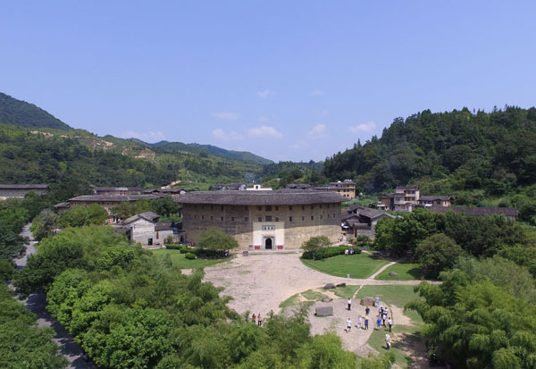 1.航拍振成楼外景600.jpg